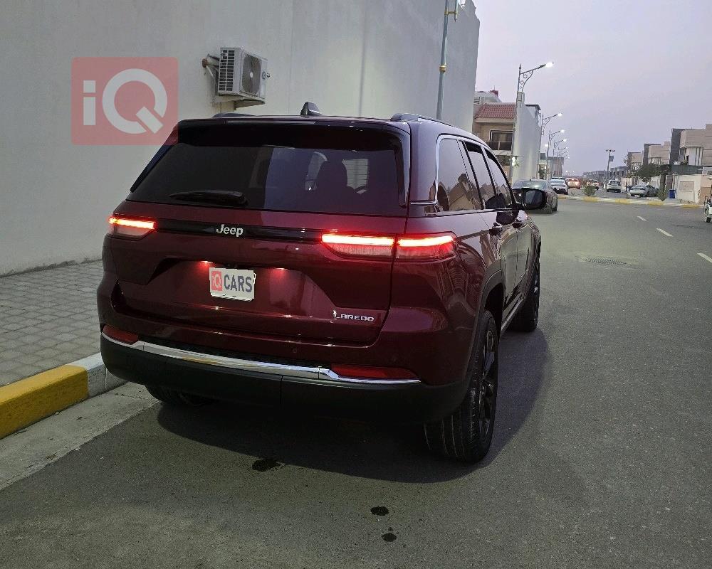 جيب جراند شيروكي